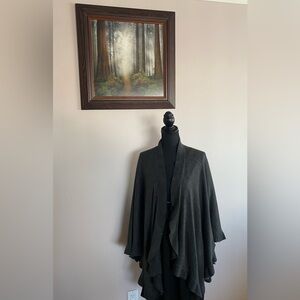 Elegant Gray Draped Shawl with ruffles